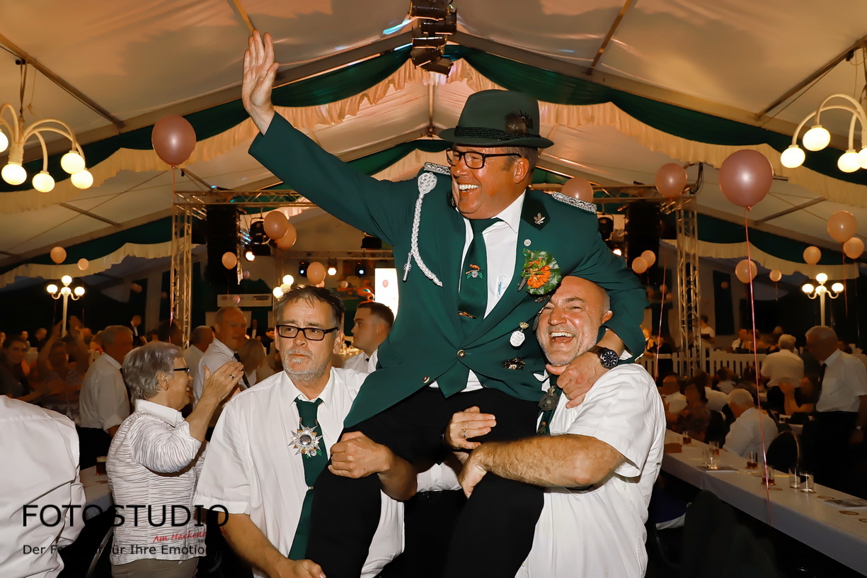Verein02_16_C